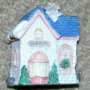 MRS. BUTTERFLAKE’S BAKE SHOPPE BH11 Cornwall Cottage Collection Vintage 1987